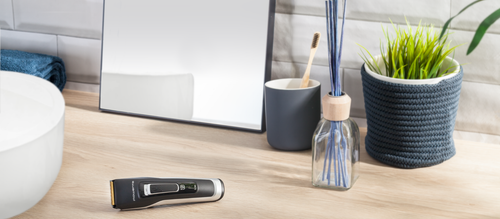 Digital-Advancer-Hair-trimmer-TN5201-Editorial