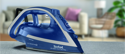 Digital-UltraGliss-Plus-Iron-FV6830-Editorial